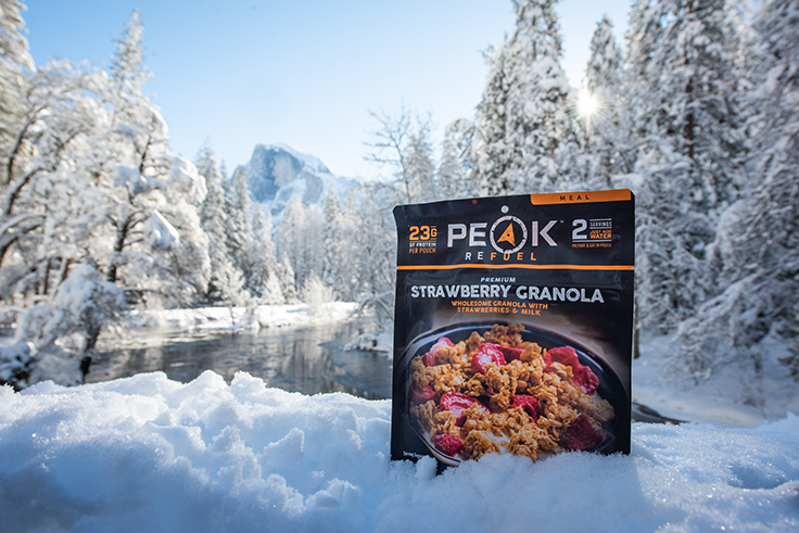 PEAK REFUEL - STRAWBERRY GRANOLA - RTG Supply Co